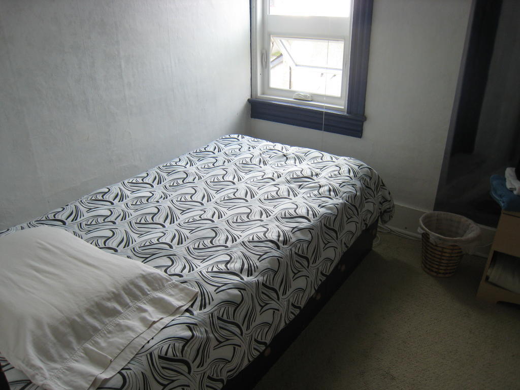 Poppi'S Guesthouse Revelstoke Bilik gambar